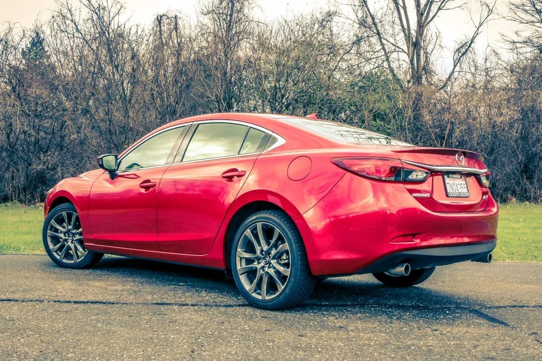Мазда 6 отзывы владельцев. Mazda 6 2016. Mazda 6 хэтчбек 2016. Мазда 6 2016 красная. Мазда 6 2017.