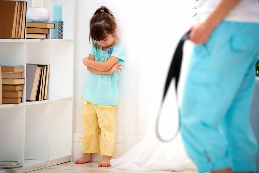 наказание дочки ремнем