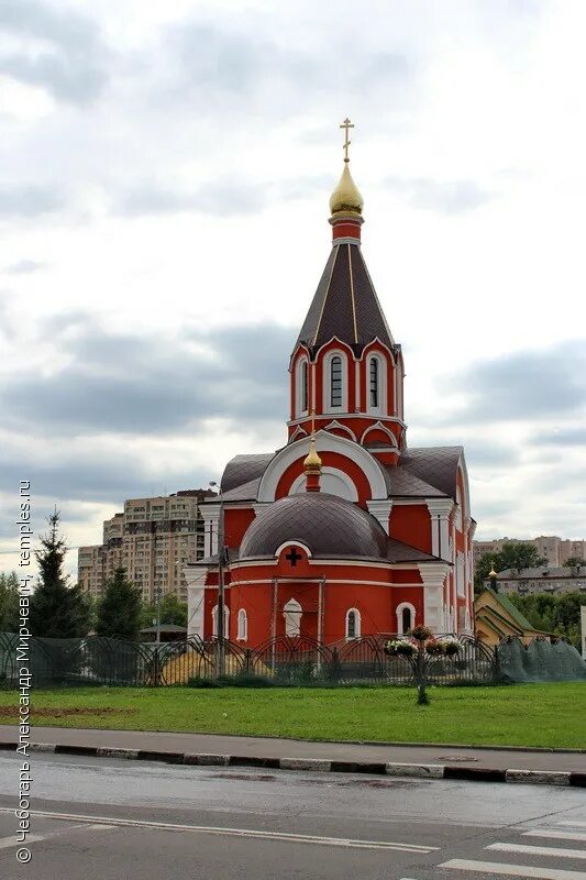 татьянинский храм в люблино. храм святой татианы в люблино. храм святой мученицы татианы римской в люблине. храм татьяны в люблино. церковь татианы великомученицы в люблино москва.
