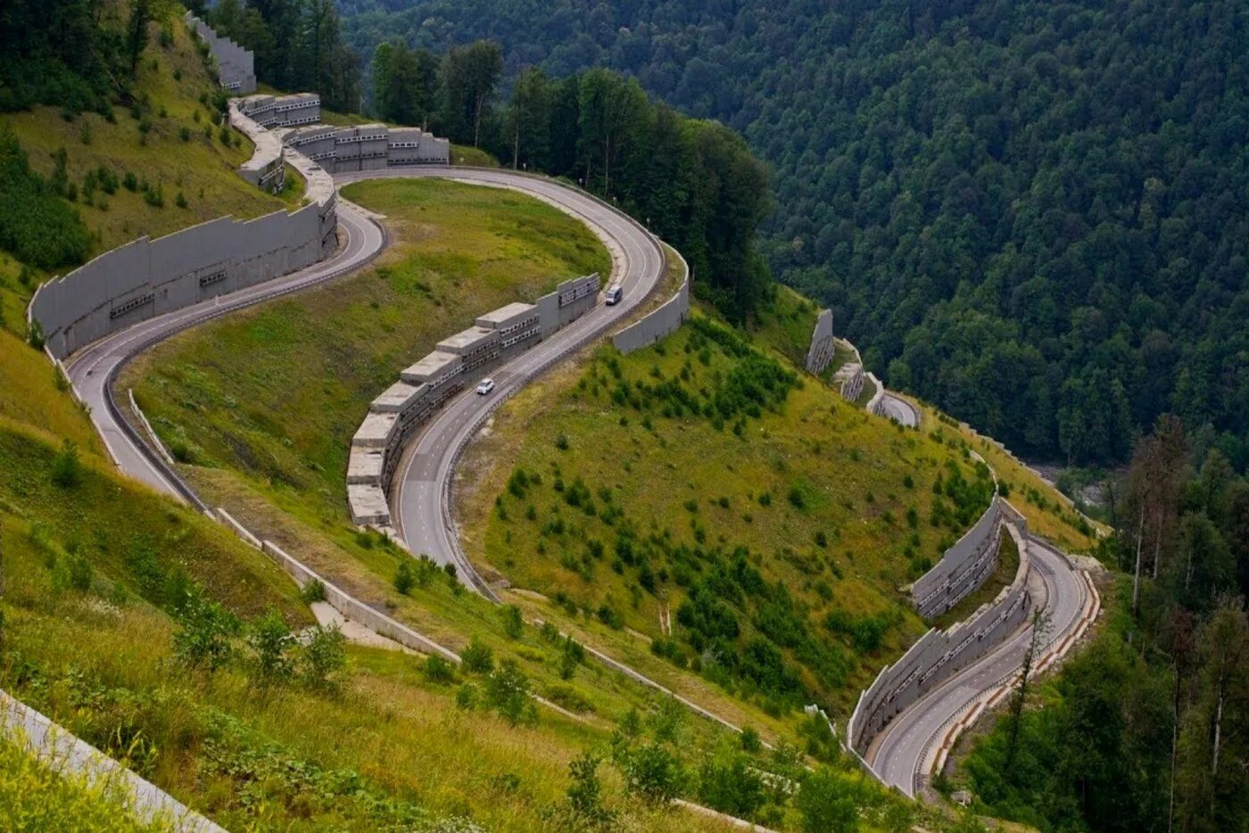 Красная Поляна дорога серпантин Сочи. Горный серпантин Сочи. Серпантин Джубга. Серпантин Джубга Сочи
