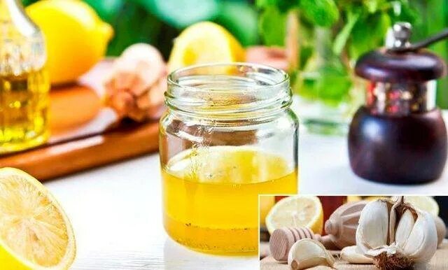 Льняное мед чеснок мед. Лимон чеснок льняное масло. Льняное масло лимон от пятен. Чесночное масло и сок лимона. Лимон чеснок льняное масло.