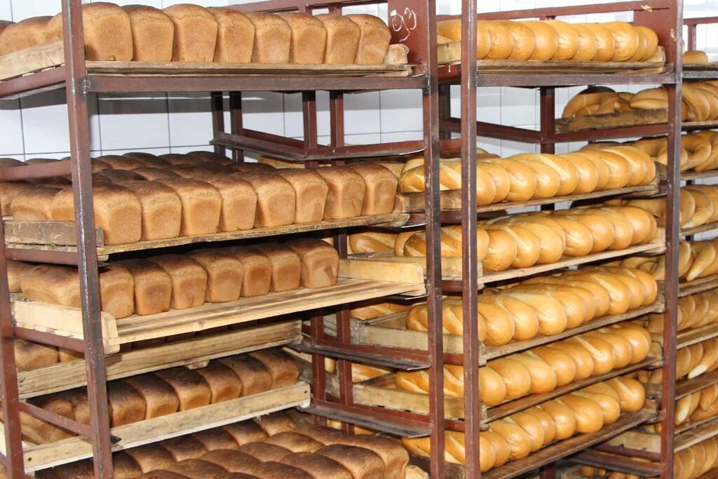 Цех хлебобулочных изделий. Склад хлеба. Хлебный цех. Хранение хлебобулочных изделий. Хлеб цех