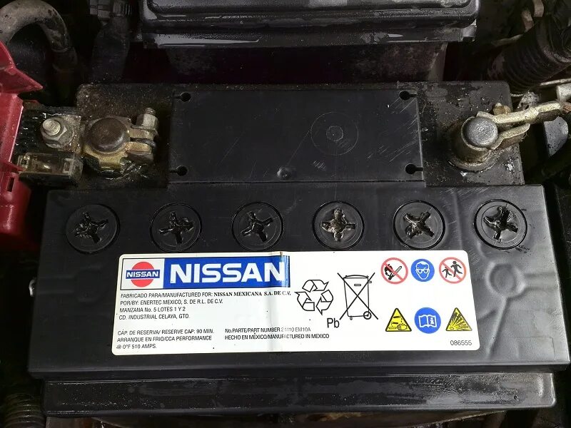 Акб тиида 1. Аккумулятор на ниссан тиида 1. 6. 5 маленький. 6.