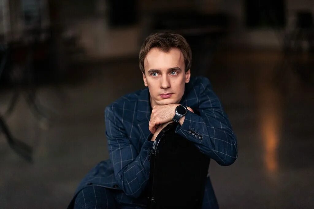 Игорь Неведров. Игорь Неведров актер. Неведров актер театра Виктюка. Игорь Неведров фото