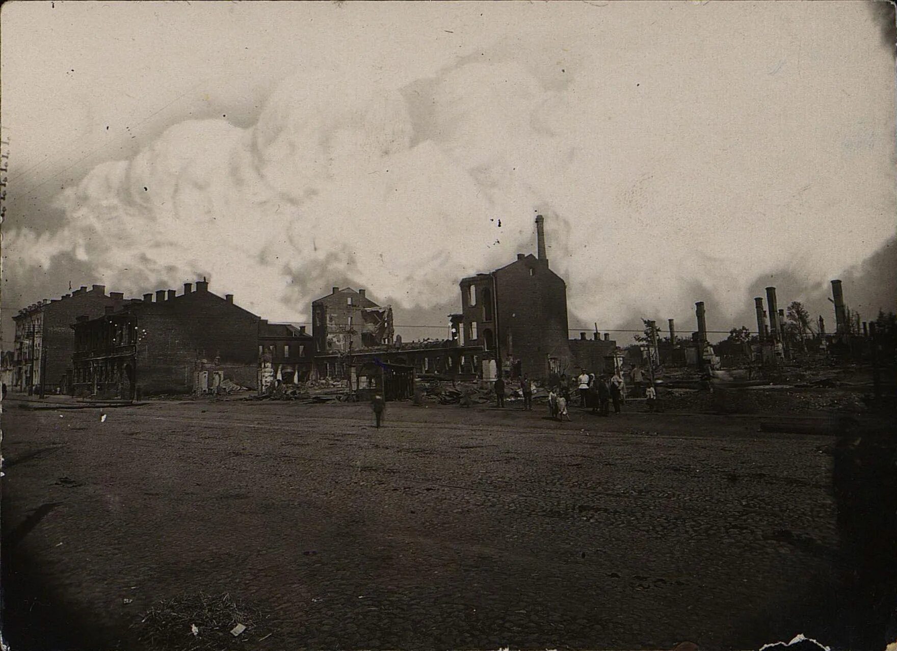 Разрушенный Минск. Вильнюс 1944 разрушения. Разрушенный Минский вокзал 1920. Освобождение Минска в 1944 году.