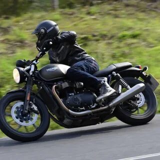 Twin 900