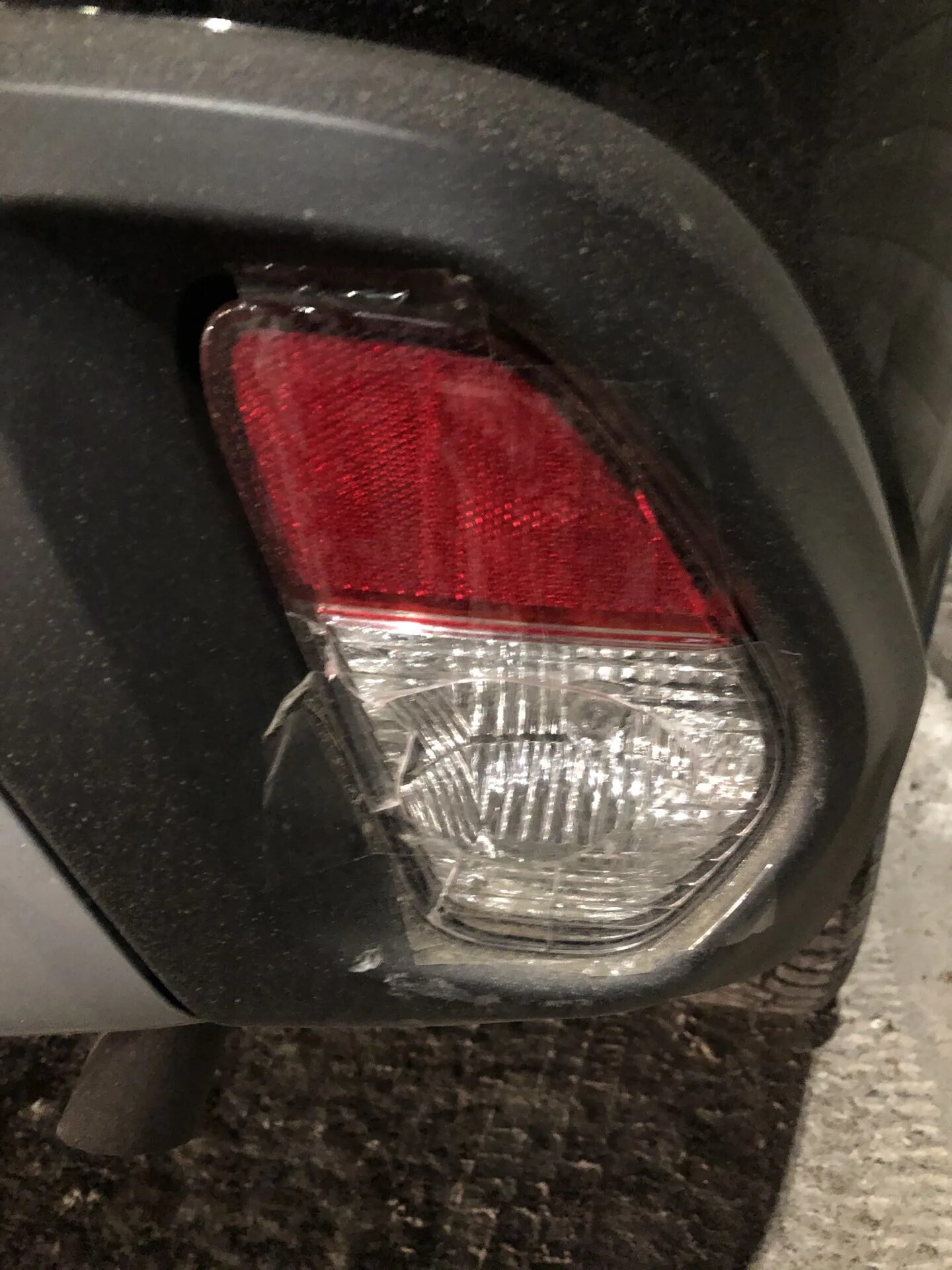 Как снять задний фонарь аутлендер Фотографии ЗАДНИЙ ФОНАРЬ MITSUBISHI OUTLANDER