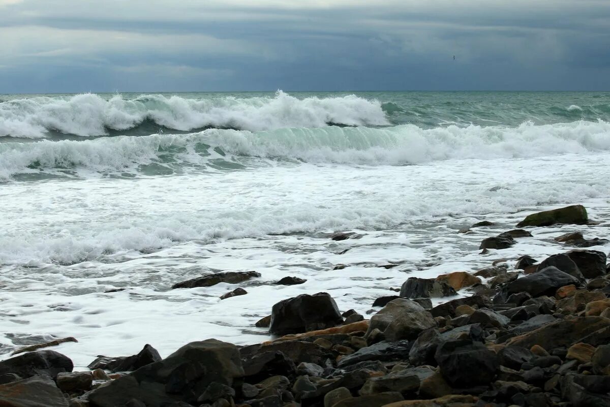 Природа слушать море. Море шумит. Шум прибоя. Звук моря. Звук морского прибоя.