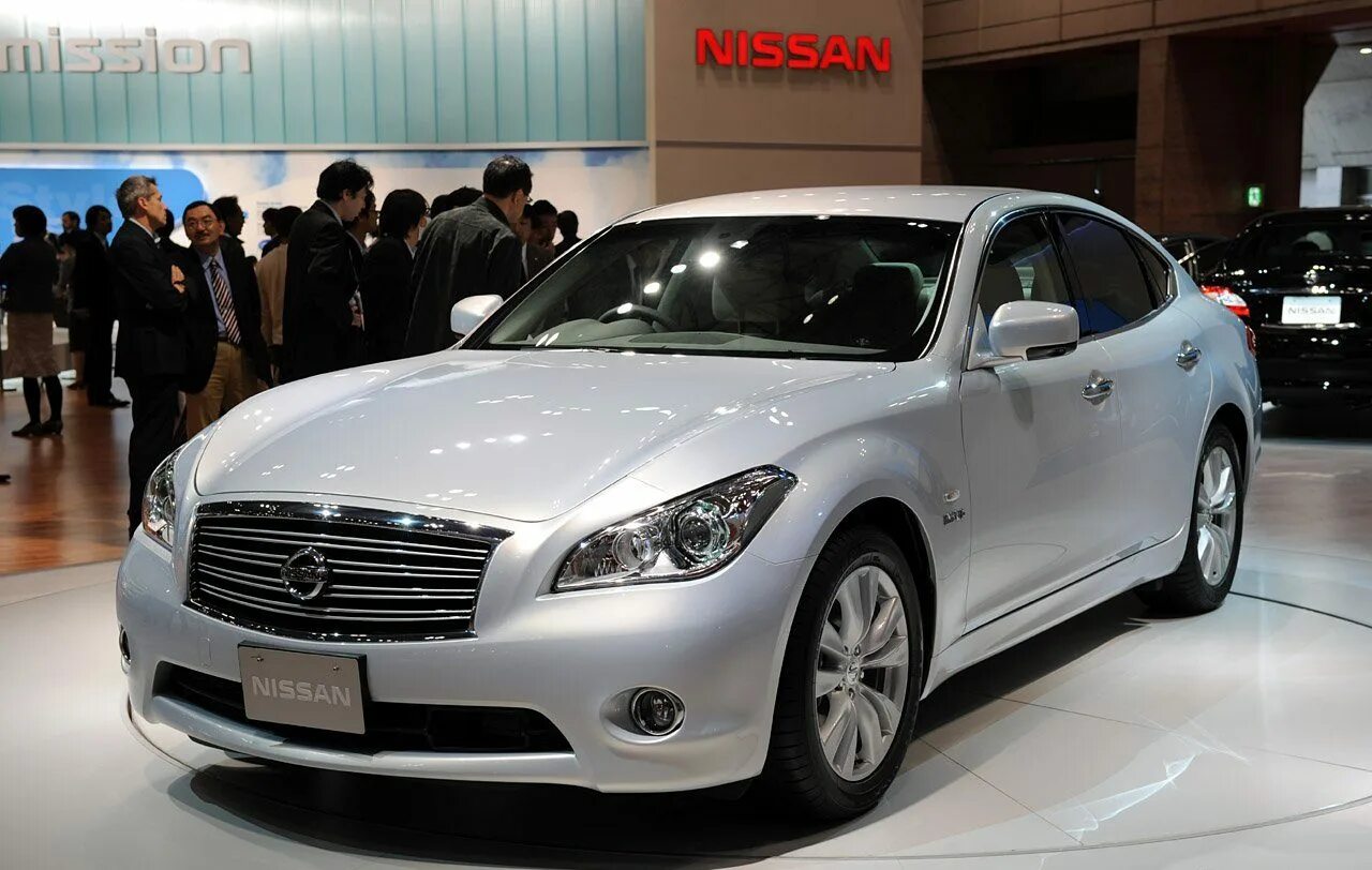 Nissan Fuga 2009. Ниссан фуга гибрид. Ниссан седан Fuga. Ниссан фуга 2023. Машины с японии каталог