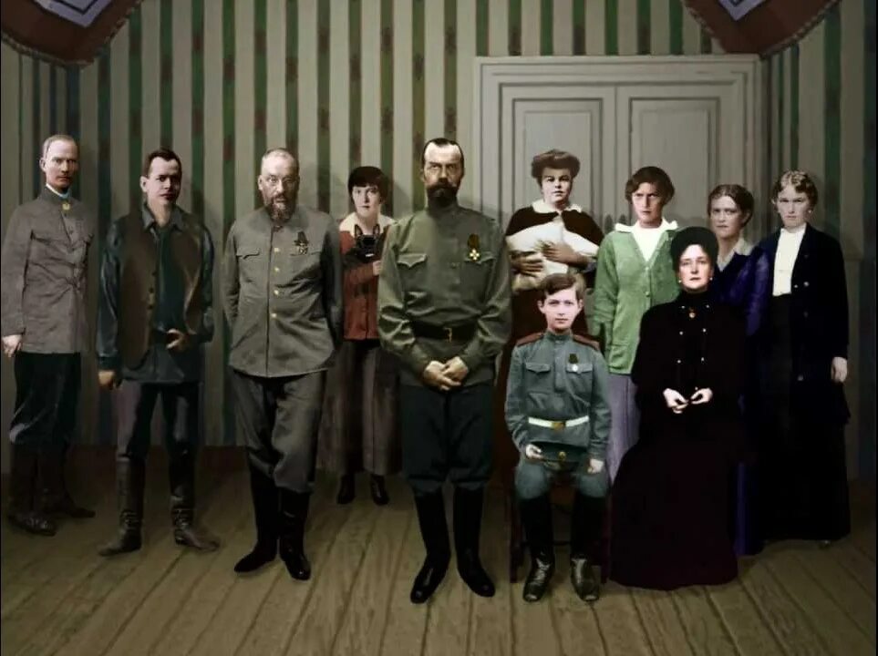 семья романовых перед расстрелом. семья романовых перед расстрелом. николай 2 и его семья перед расстрелом. семья николая 2 перед расстрелом. расстрел царской семьи николая 2.