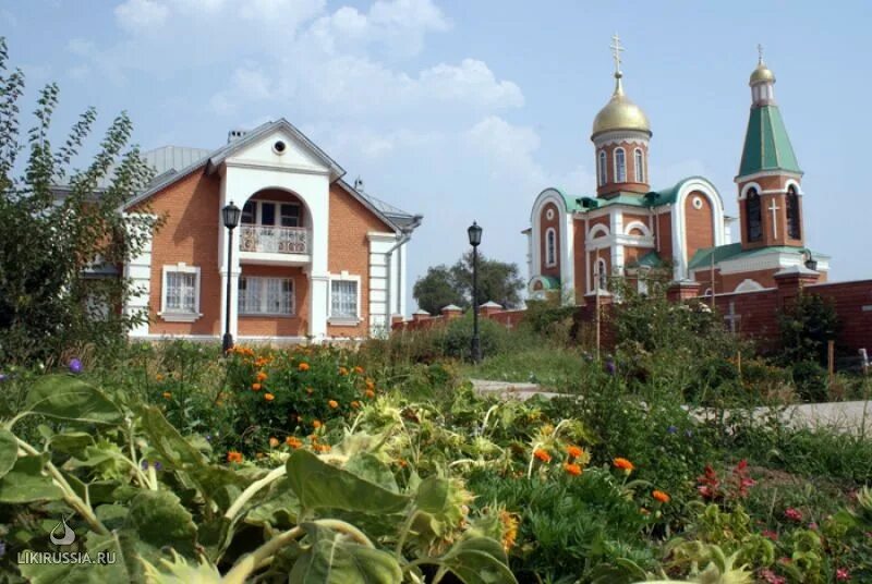 Погода красный яр астраханская область. Красный Яр Астраханская область. Астрахань село красный Яр. Астраханская область Красноярский район село красный Яр. Христорождественский женский монастырь красный Яр.