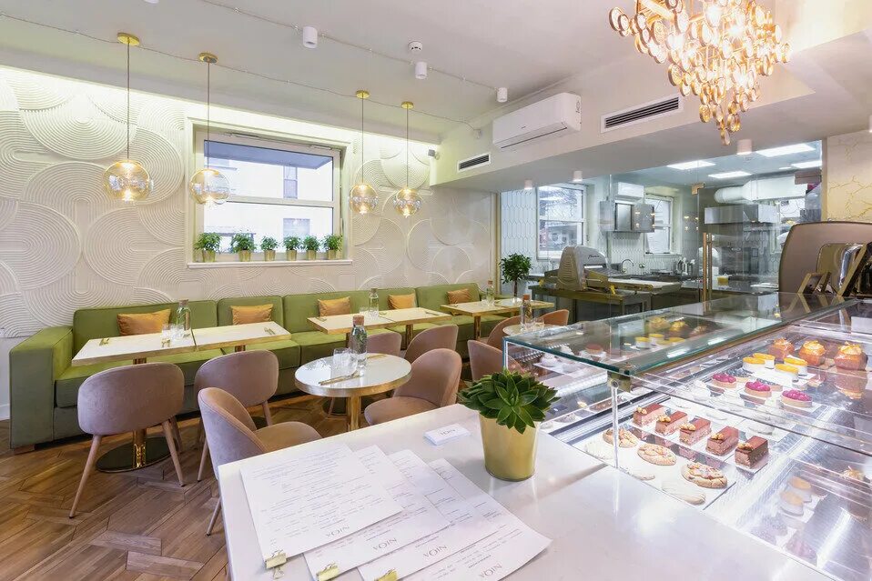 Niqa patisserie. Остоженка 27к3. Кафе Niqa на Тверском бульваре. Patisserie Cafe Остоженка. Niqa Остоженка.