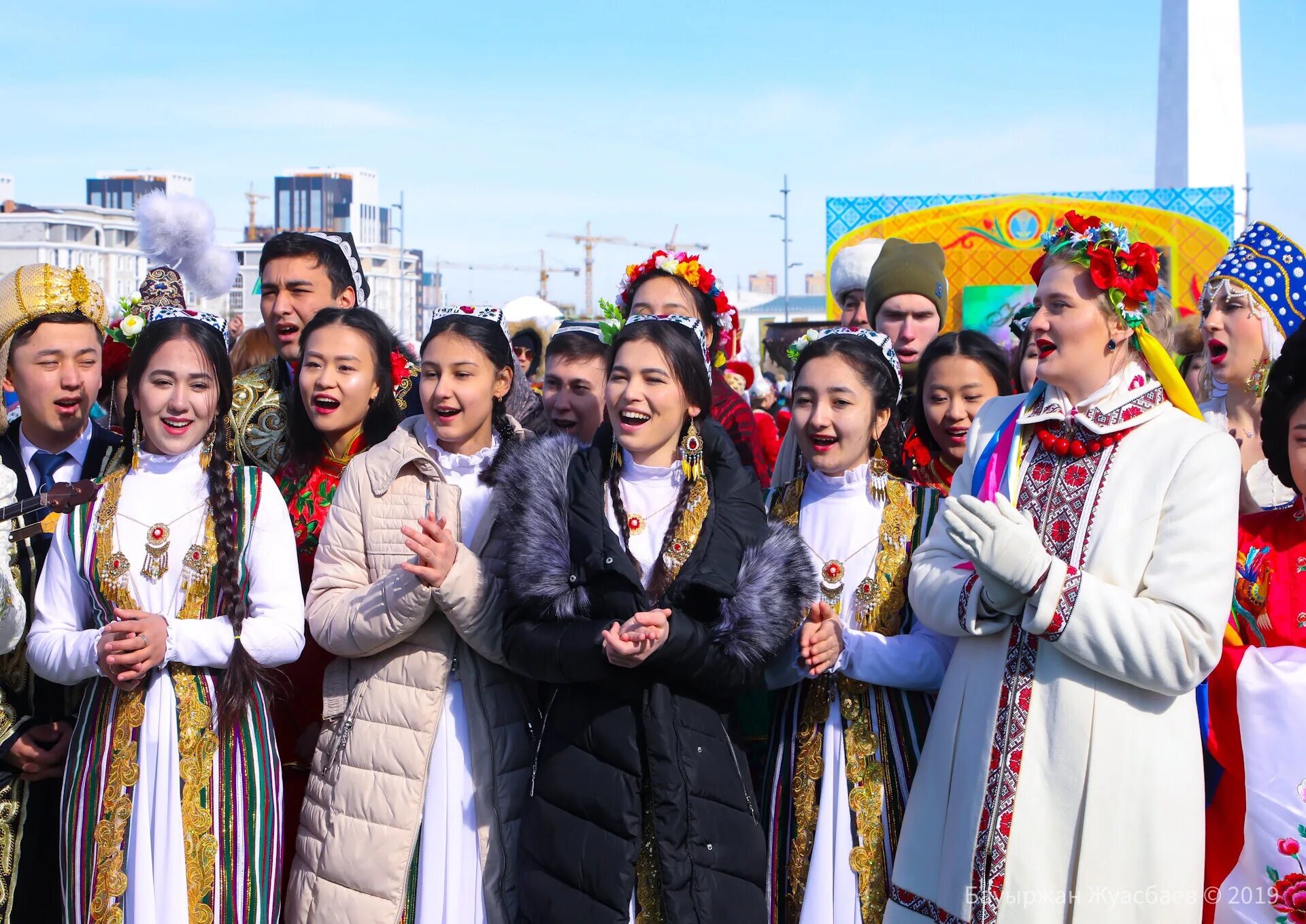 Праздники наурыз сколько дней. Наурыз в Казахстане. Празднование Наурыза. Празднование Наурыза в Казахстане. Казахстан Национальность.