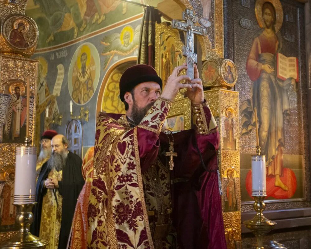 Церковь святого архистратига михаила аткарск. Храм на долгоозёрной архангела михаила настоятель. Единоверческая церковь михайловская слобода. Настоятель храма архангела михаила в сочи. Храм архангела михаила селенгинск.