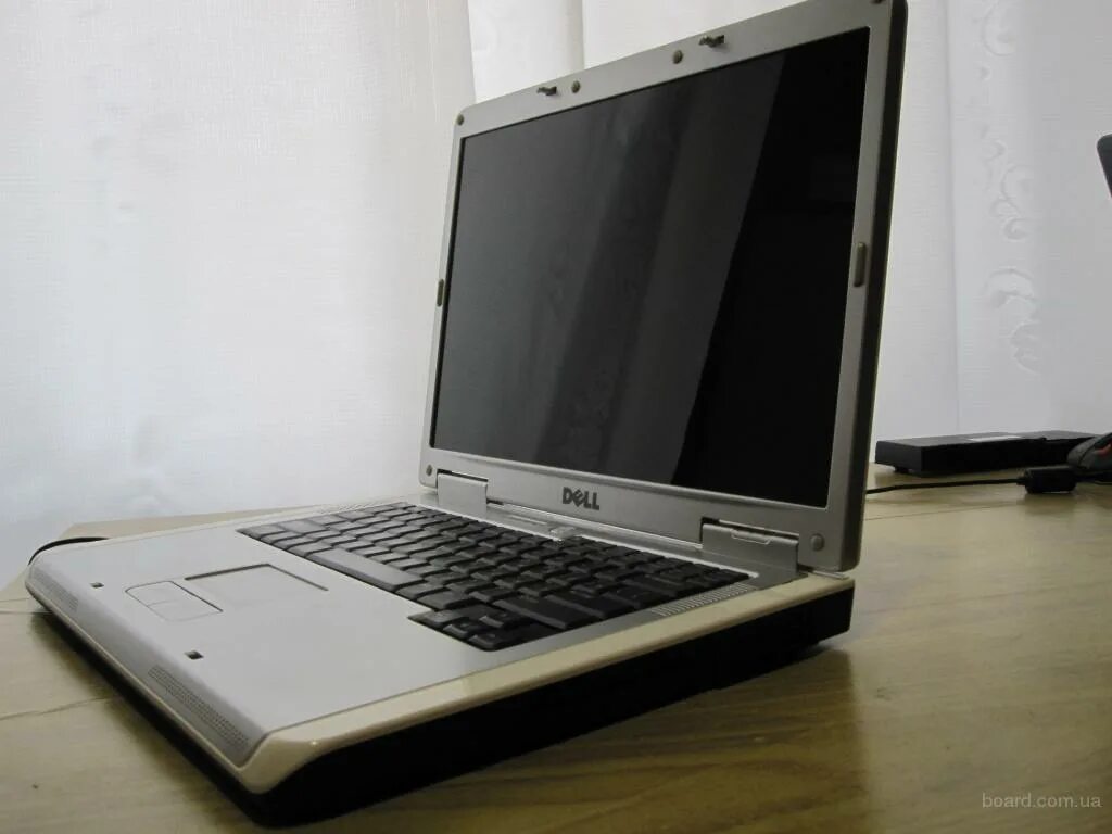 Ноутбук dell Inspiron 1501. Dell Inspiron 1501 внутр. Ноутбук dell 2004 года 15" Inspiron 1501.