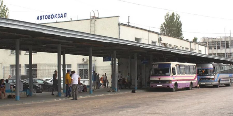 Автобусы керчи в реальном времени. Автостанция керчь. керченский автовокзал. керчь вокзал автовокзал. автовокзал керчь автобусы.