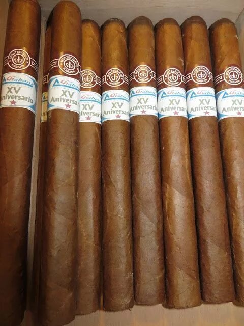 Костюм сигары. Кубинские сигары гавана. montecristo habana сигары. сигары гавана клаб. гавана клуб сигара.