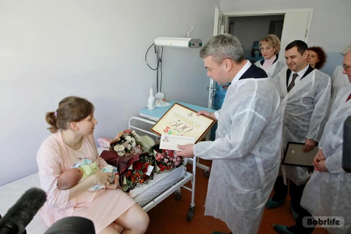 Роддом бобруйск. Бобруйский роддом. Фотосессия новорожденных в роддоме. Администрация Бобруйского роддома.