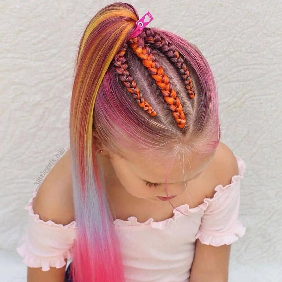Причёски с разноцветными прядями для девочек. Детские причёски с цветными прядями. Прически с цветными прядями для девочек. Разноцветные пряди волос. Прически с цветными прядями для девочек.