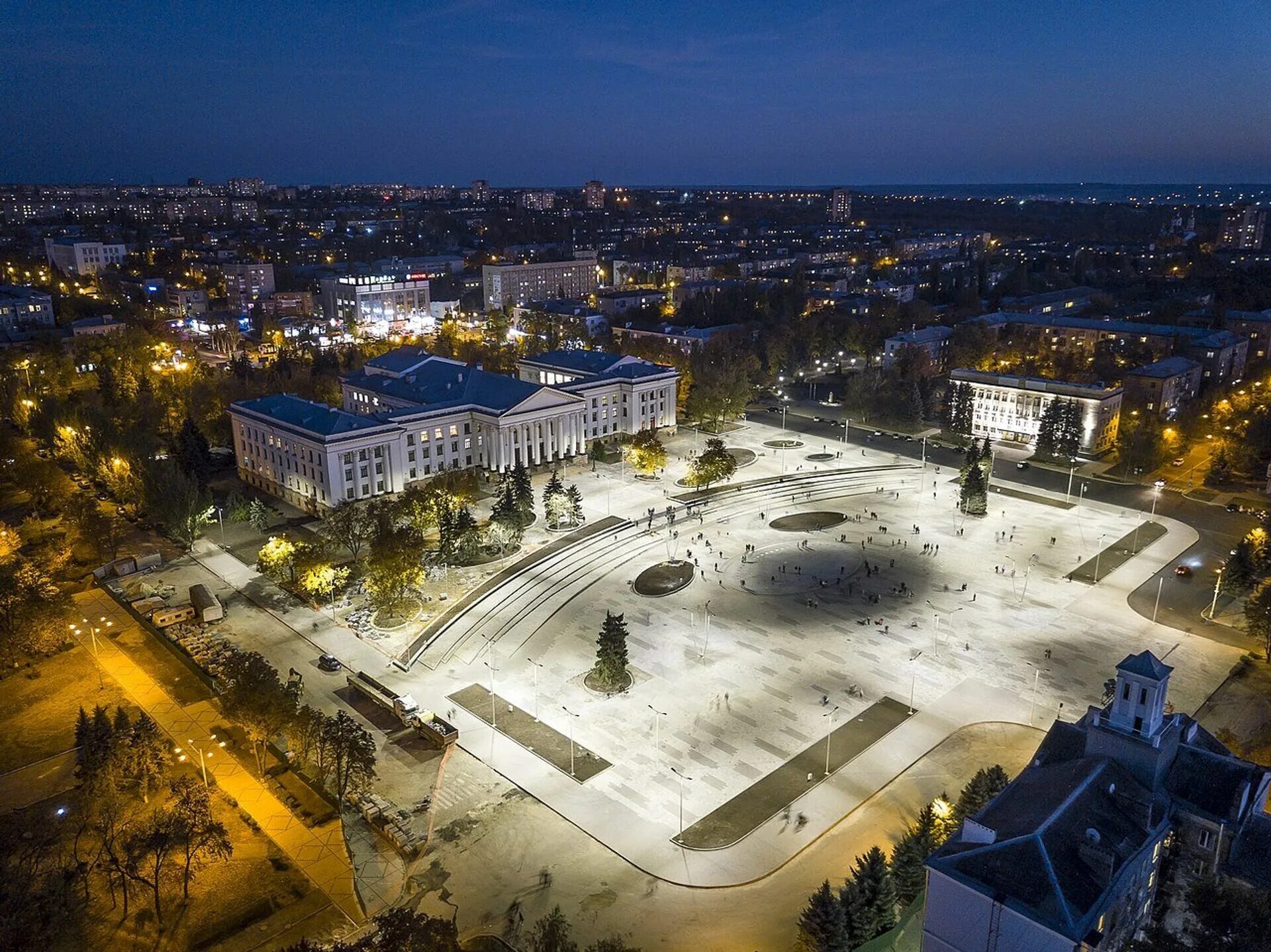 Краматорск донецкая область 5. Ул машиностроителей краматорск. Краматорск достопримечательности. Краматорск донецкая. Краматорск города донецкой области.