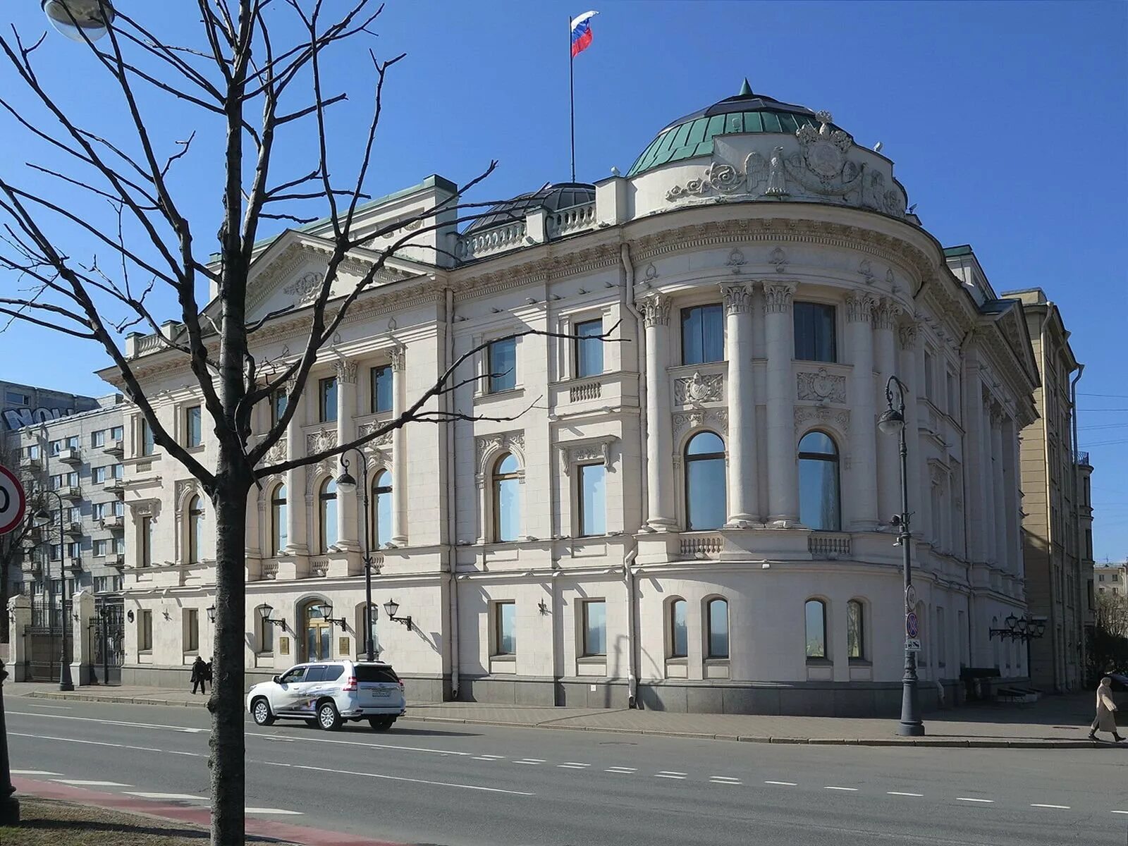 Дворец кантемира на миллионной улице. Кантемировский дворец растрелли. Штакеншнейдер ново-михайловский дворец. Дворец великого князя николая николаевича. Музыкальная школа у смольного собора.