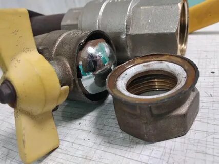 Замена газового крана за чей счет