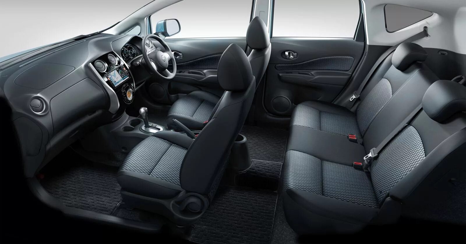 Ниссан ноут 2006 салон. Ниссан ноут е11 салон. Nissan note e11 салон. Nissan note e11 2011. Nissan note 2010 салон.