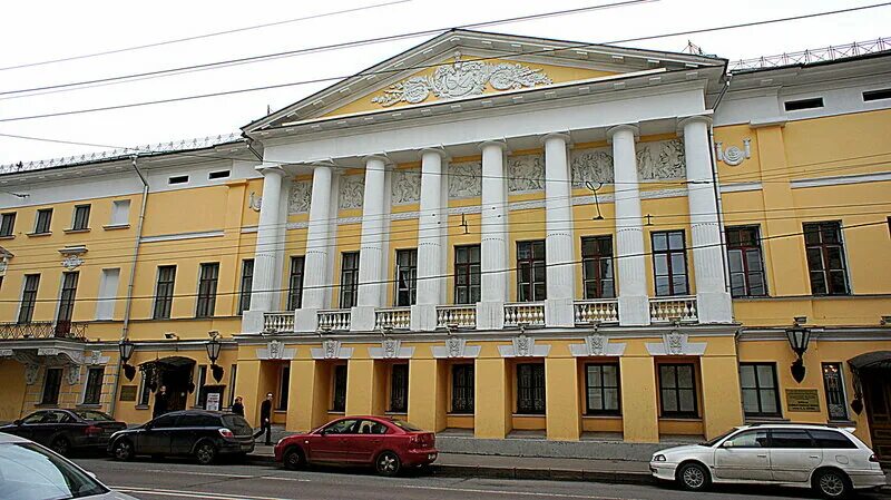 Пречистенка 32 1с1. Гимназия поливанова на пречистенке. усадьба охотниковых на пречистенке. гимназия поливанова ( пречистенка, 321). пречистенка 32 музыкальная школа.