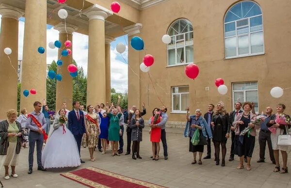 Саратовский областной ЗАГС. Европа. Россия. Особняк, в котором ныне размещается 