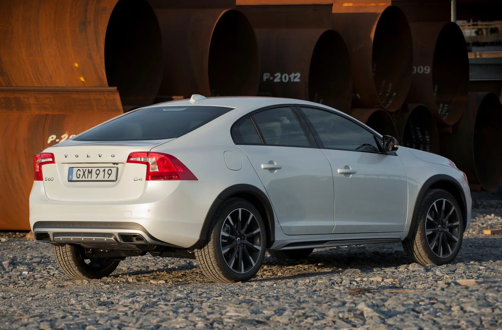 Volvo s60 Cross Country 2015. Вольво s60 Cross Country. Вольво s60 Cross Country 2016. Volvo Cross Country s60 2016.