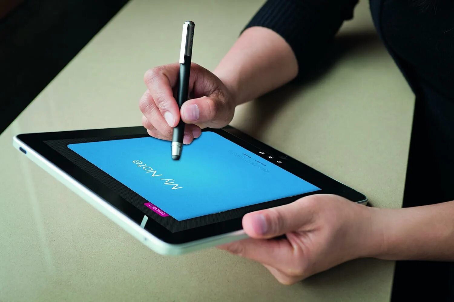 Планшет со стилусом 2025. Wacom стилус для ipad 2019. планшет со стилусом. планшет с поддержкой стилуса. планшет со стилусом андроид.
