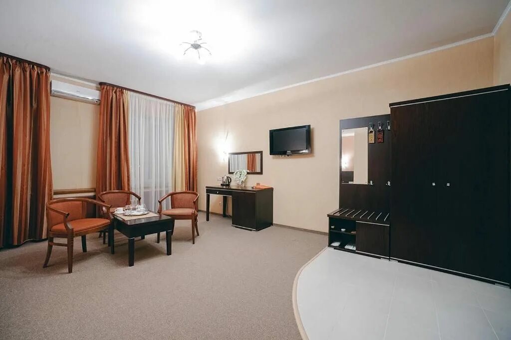 Гостиница бизнес отель сургут. Гостиница ковчег сургут. Отель в сургуте башня. Гостиницы сургута. Гостиницы сургута адреса.