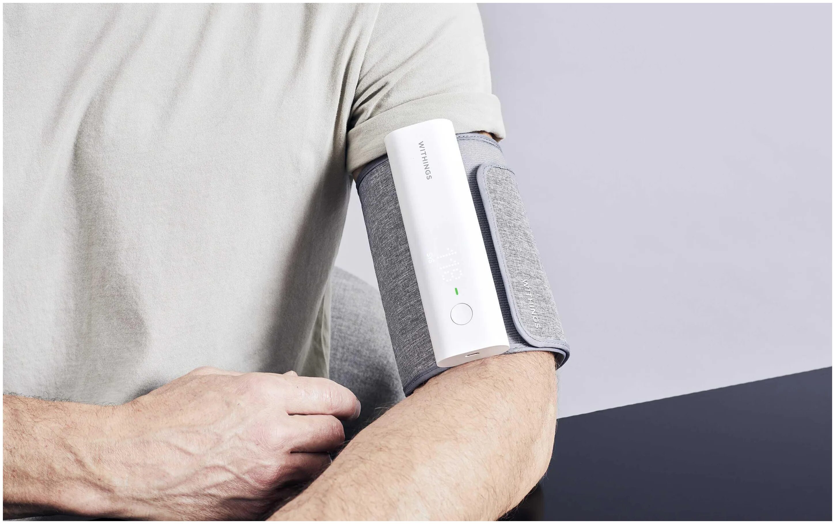 Withings bpm. Withings bpm connect. тонометр с подключением к смартфону. withings health mate. трекер активности с эгг withings.