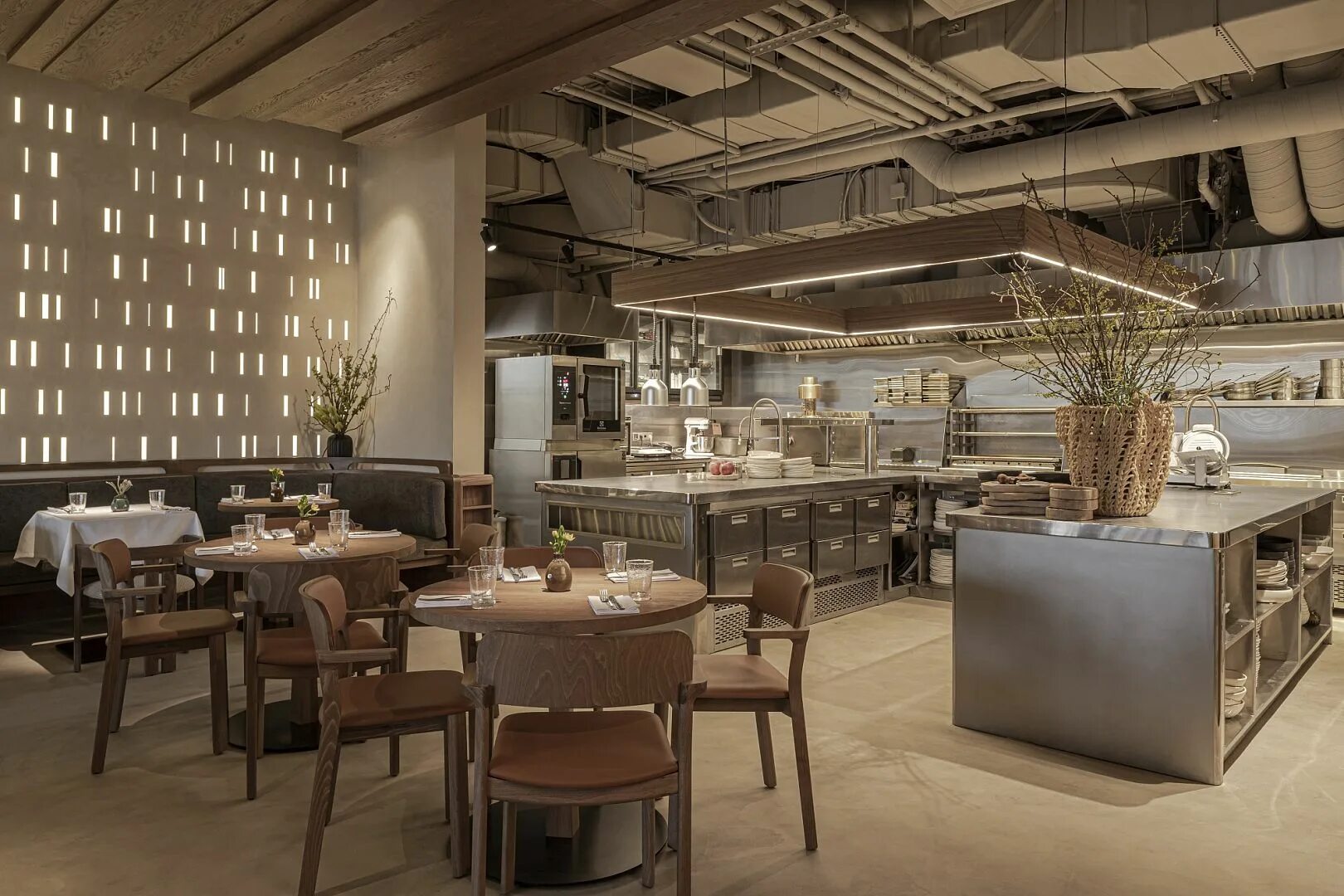Двухэтажный ресторан в москве. Touch chef s place bar ресторан москва. Ресторан peach агаларова. Видео новый ресторан. Модные интерьеры ресторанов 2022.
