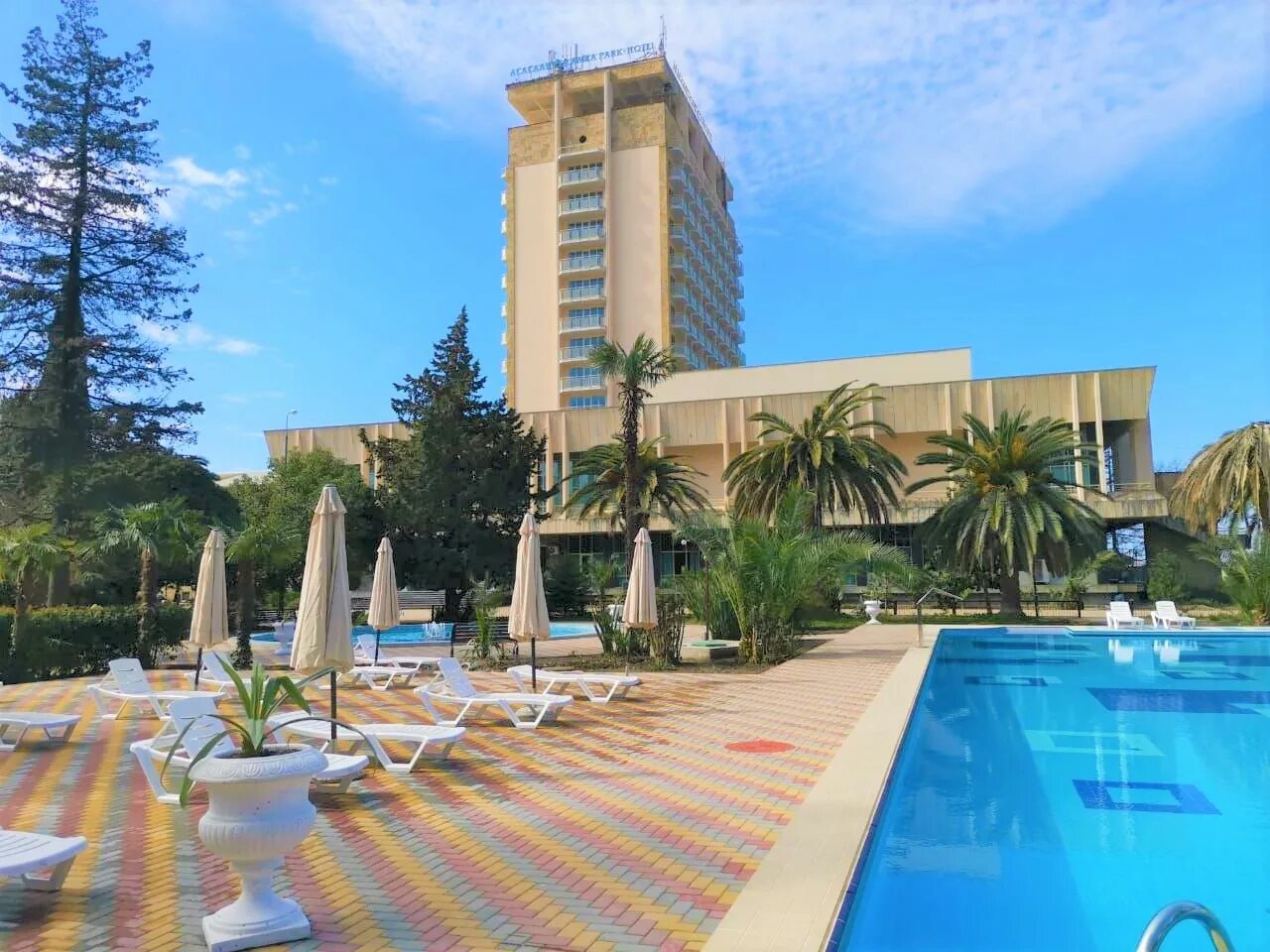 Амза парк отель 4 абхазия гагра. Отели 5 в абхазии. Гарден резорт гагра абхазия. Гостиница империя гагра абхазия. Amra park-hotel & spa, абхазия, гагра.