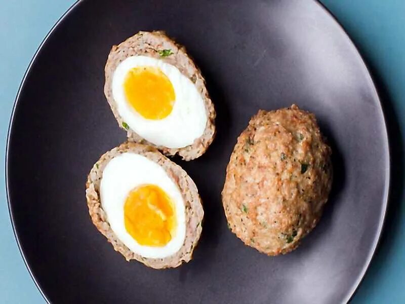 Котлеты из вареных яиц. Блюда из яиц. необычные блюда из яиц. завтрак с вареными яйцами. необычный завтрак из яиц.