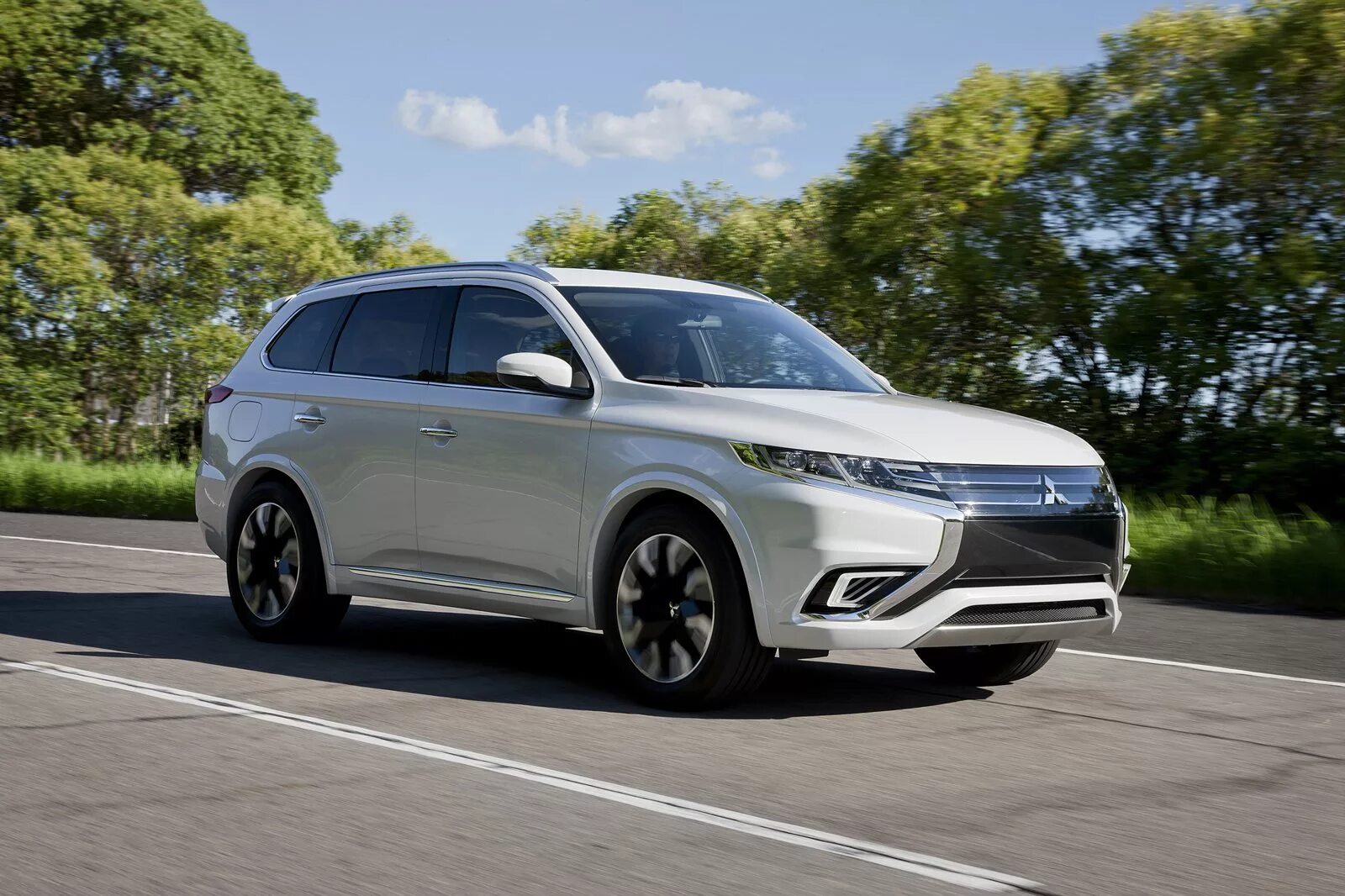 Mitsubishi phev. Mitsubishi outlander phev. новый митсубиси аутлендер. мицубиси аутлендер phev. новый митсубиши аутлендер.