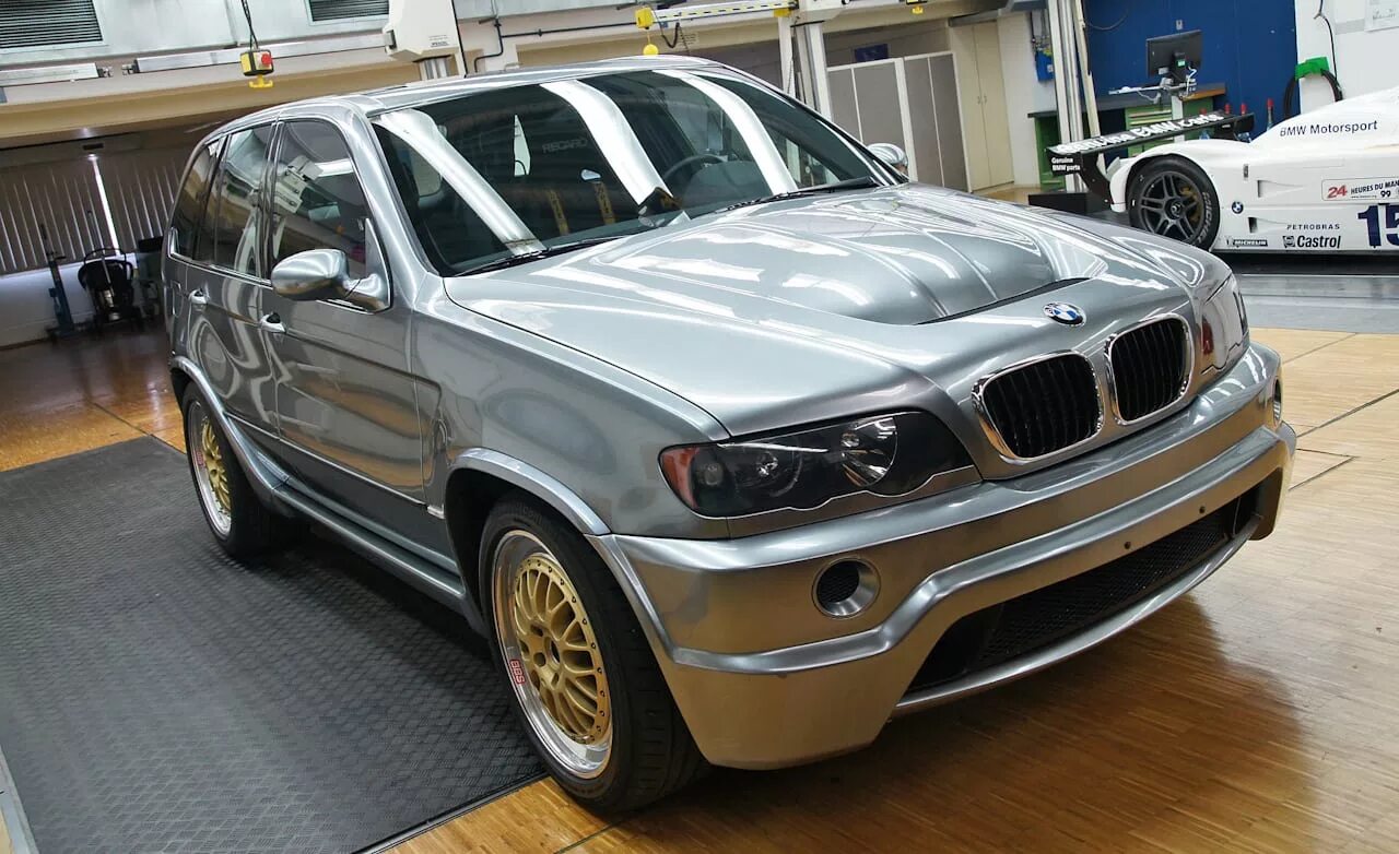 Bmw x5 le mans. Bmw x5 lm. bmw x5 e53 v12. бмв х5 леман. бмв х5 е53 леман.
