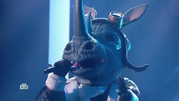 Носорог мы так нелепо разошлись маска. Туриченко носорог. Носорог маска песни. Носорог из маски. Носорог мы так нелепо разошлись маска.