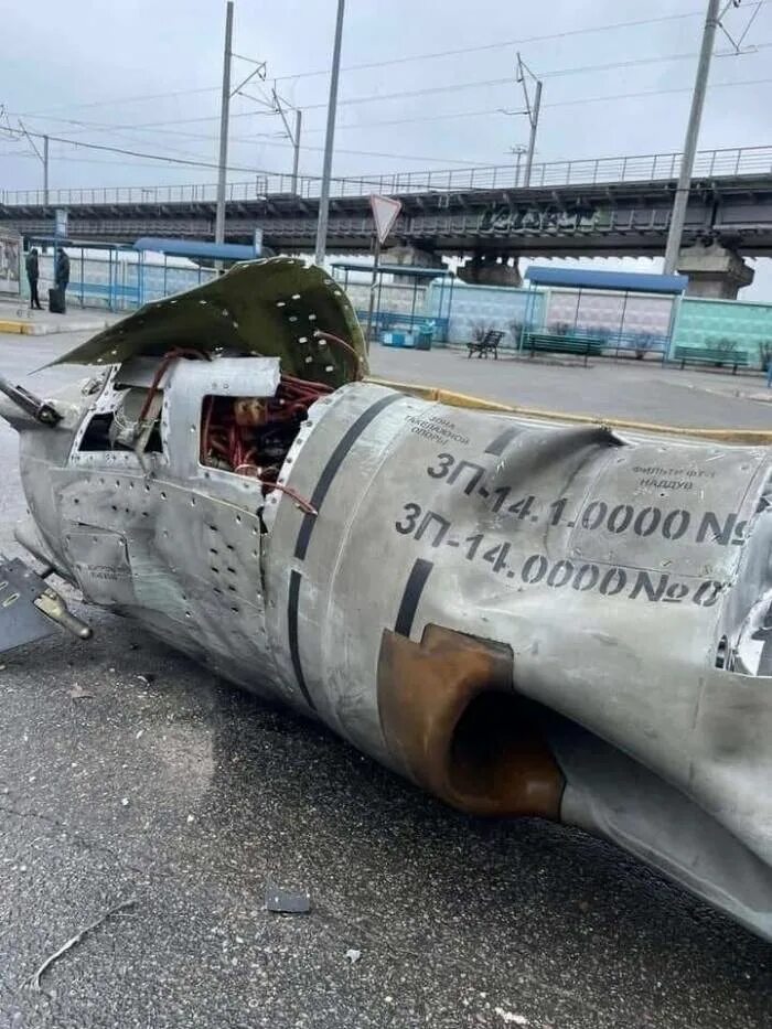 точка у ракета 9м79. украинская ракета точка у. сбитые российские ракеты. с-400 зенитный ракетный комплекс. сбитые российские ракеты.