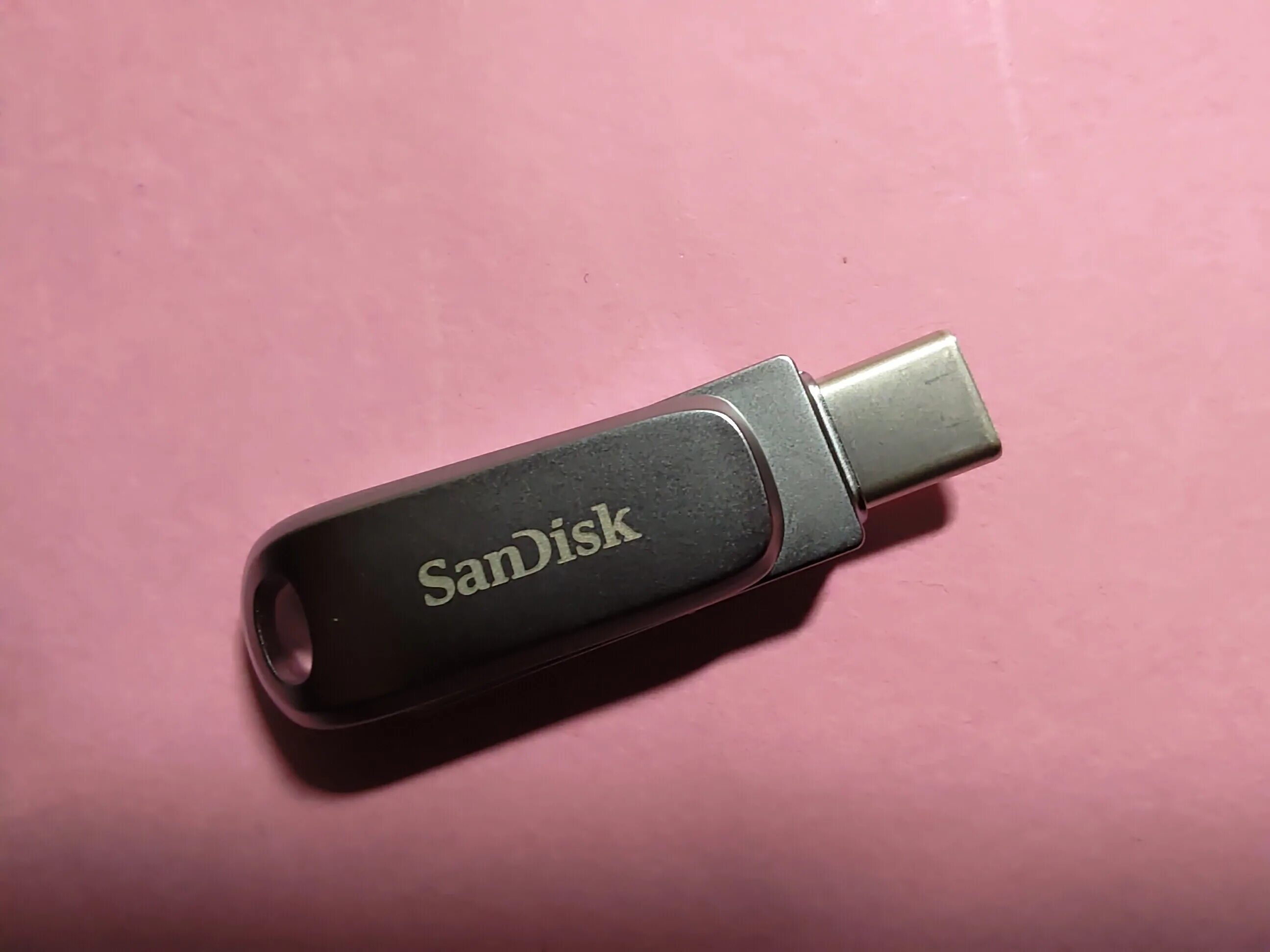 Dual drive luxe usb type c. Usb-флеш-накопитель топ. usb-флеш-накопитель сувенирный. usb-флеш-накопитель самые редкие.