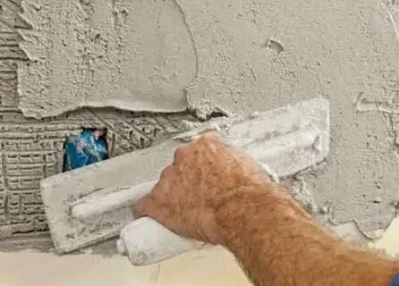 Сначала штукатурка потом шпаклевка