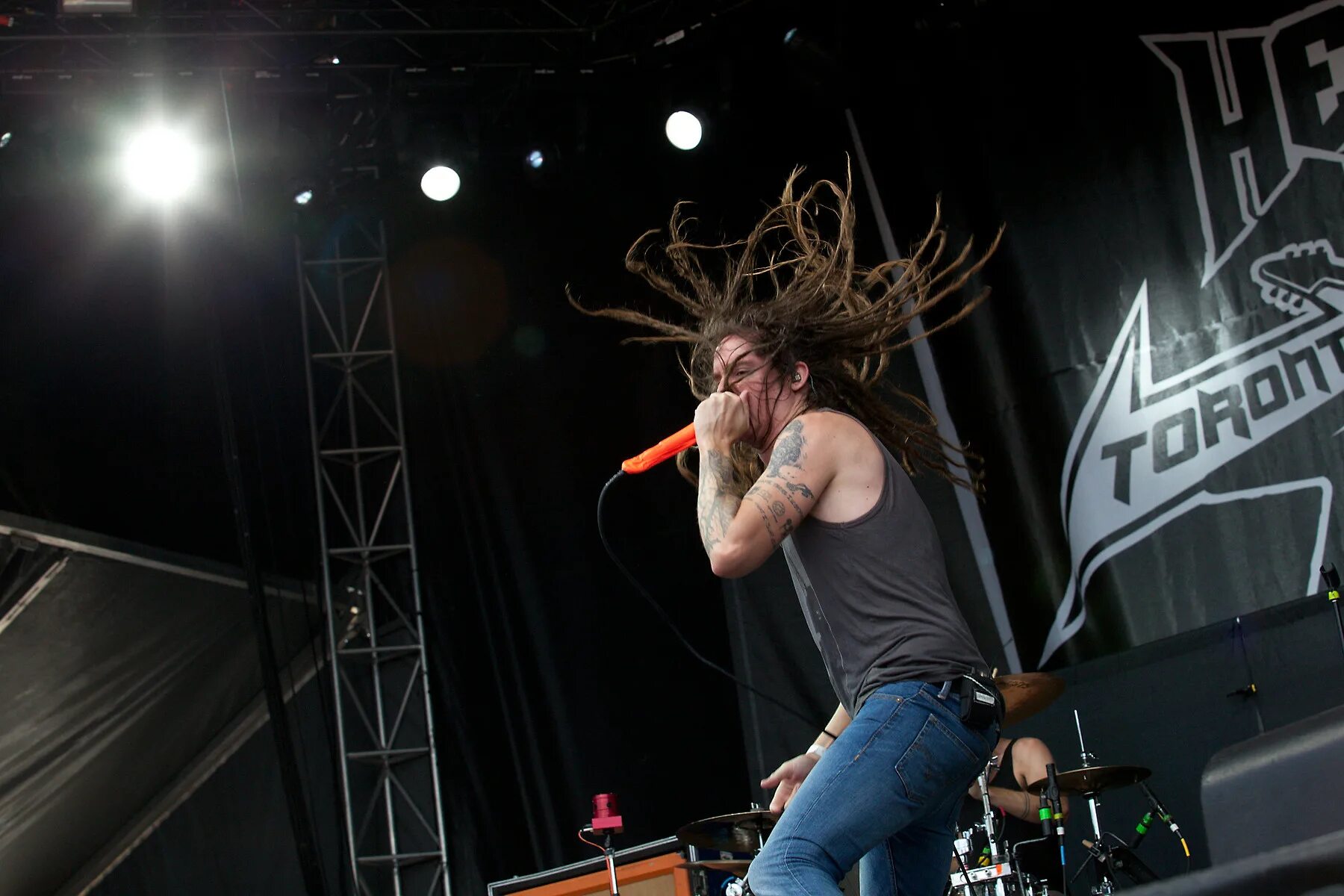 Гроулинг это. Гроулинг это. Митч лакер суицид сайленс. Чед грей в молодости. Grutle kjellson.