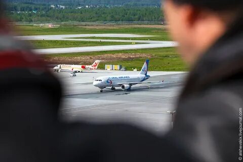 Самолеты аэропорта кольцово