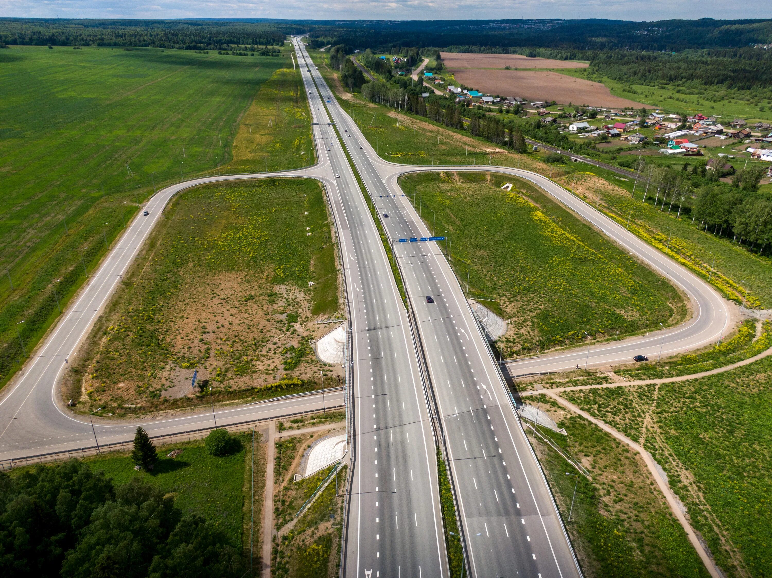 Владелец автомобильной дороги. Автомагистраль Пермь Екатеринбург. Трасса р242 Екатеринбург Пермь. Дорога р242 Пермь Екатеринбург. Автодорога р 242.