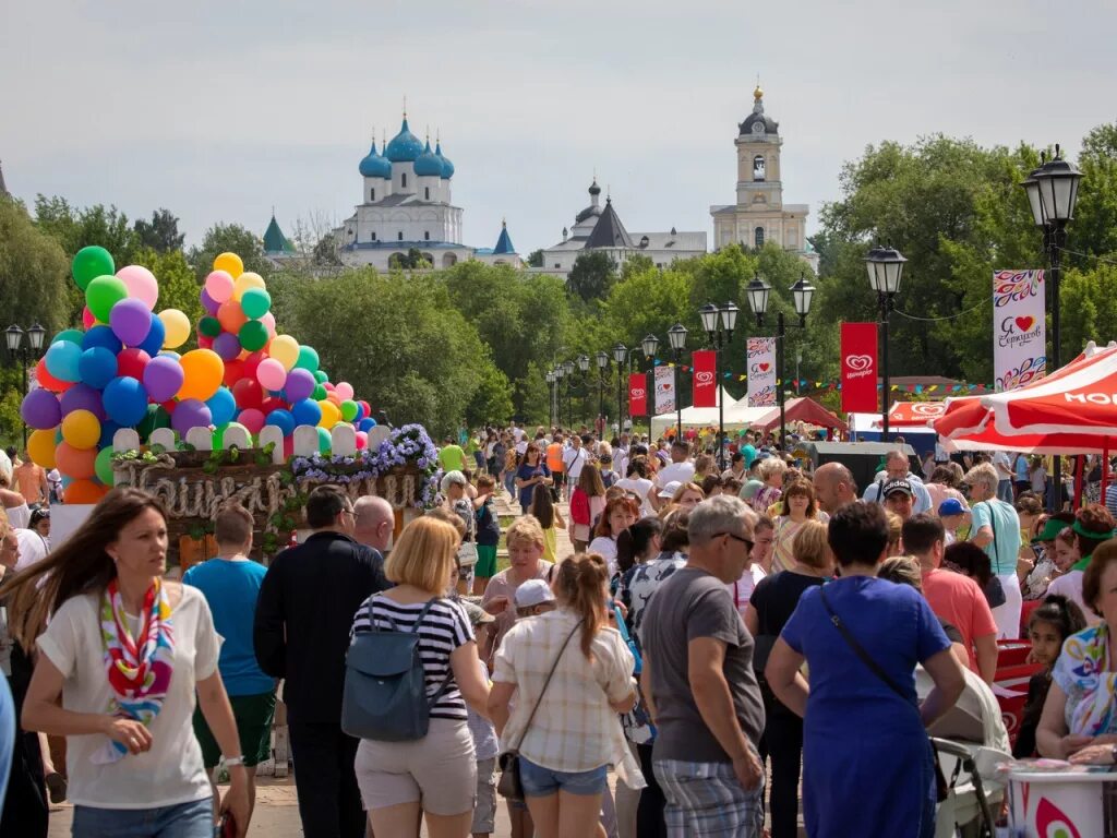 8 день города. День города 2025 серпухов. серпухов день города 2019. фестиваль мороженого 2019 серпухов. фестиваль мороженого 2025 серпухов.