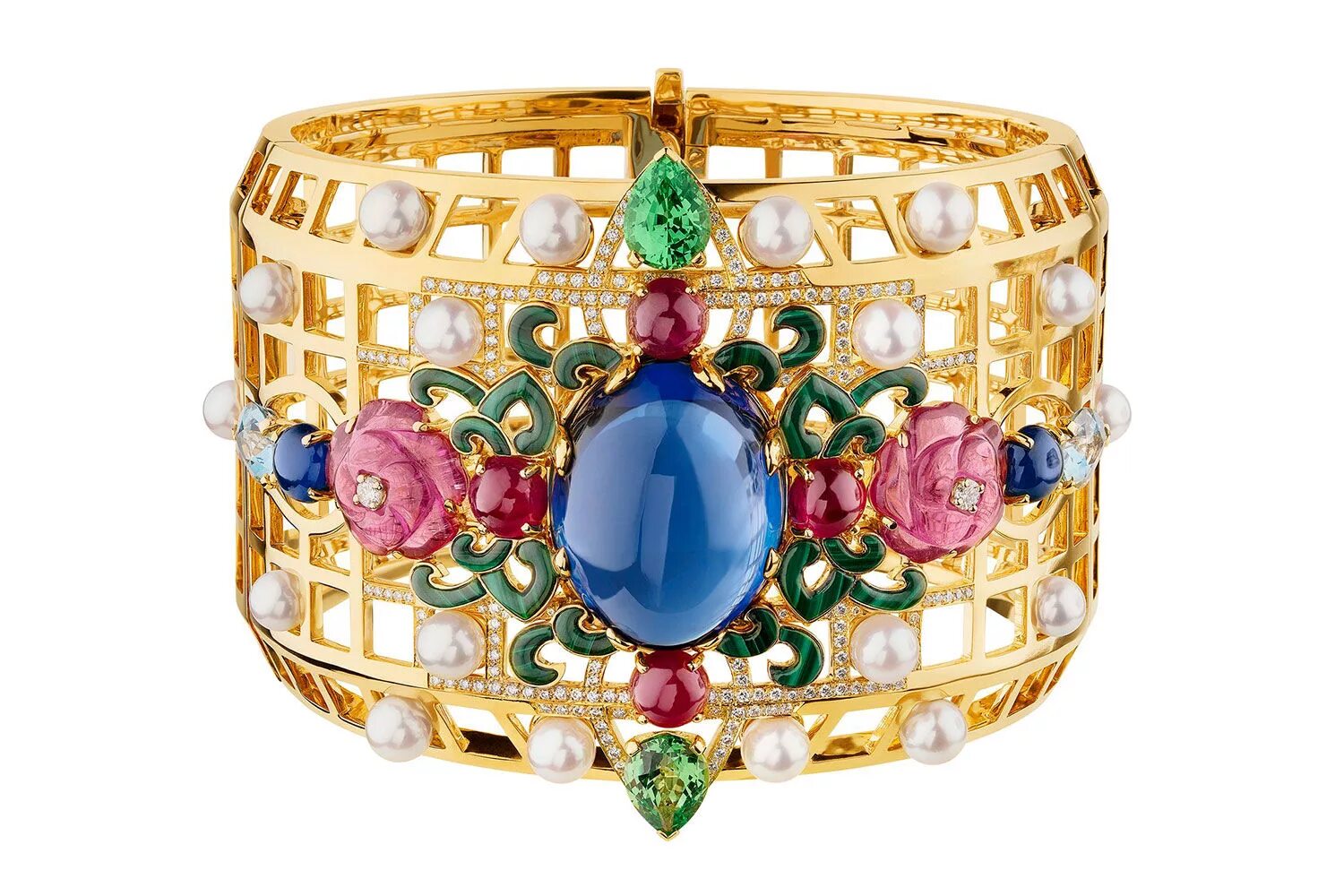 Красивая бижутерия. Девушка в украшениях. Дорогие украшения. Красивые украшения золото. Ювелирные украшения.