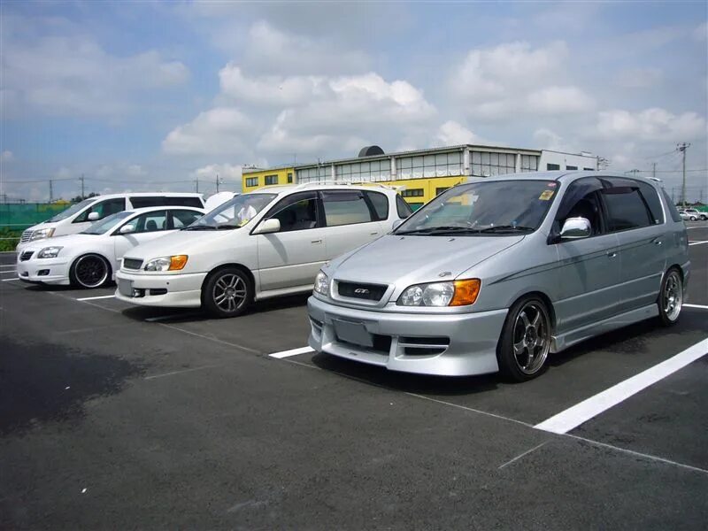 Тойота ипсум 1 поколение. Toyota ipsum 1998. Toyota ipsum stance. Toyota ipsum 2007. Toyota ipsum 1997 стэнс стиль.