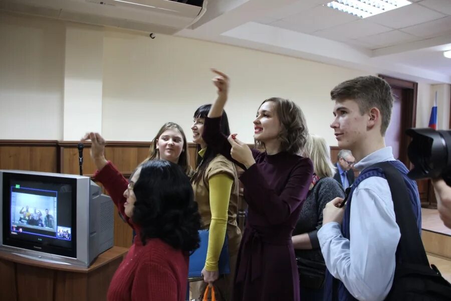 Свидетели иеговы в мариуполе. Свидетели иеговы пенза. свидетели иеговы саратов. свидетели иеговы оренбург. секта свидетелей иеговы в саратове.