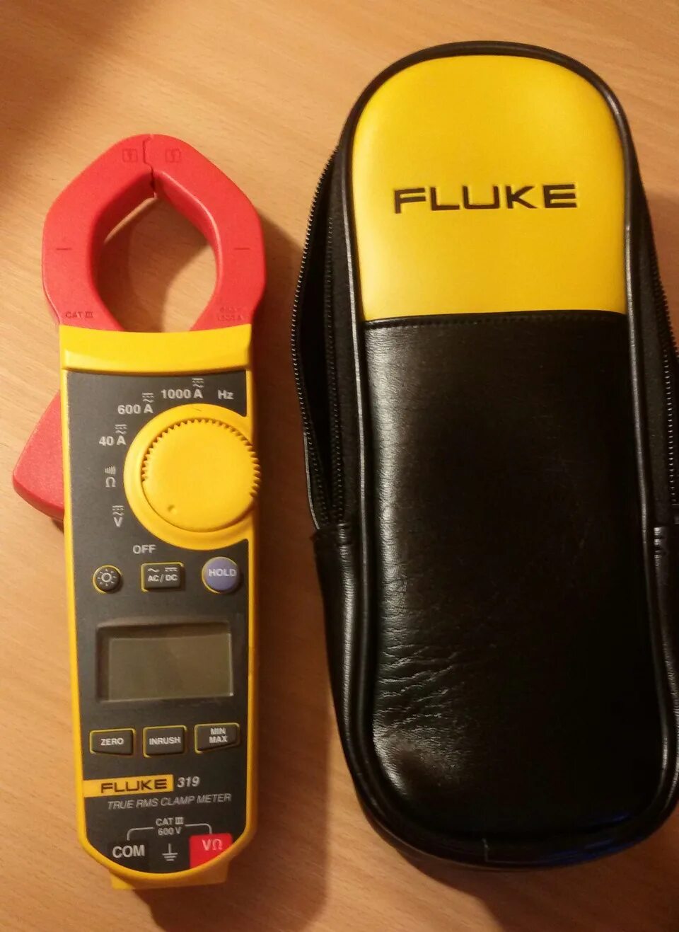 317/319 fluke. Клещи токоизмерительные fluke 317. Клещи токоизмерительные fluke 319. Fluke 319. Fluke 317.